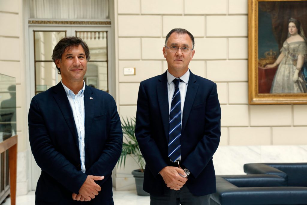 Reunión mantenida entre el delegado en Derechos Humanos y para la Convención de la ONU del CERMI, Gregorio Saravia Méndez, junto con el fiscal de sala delegado para los Delitos de Odio y Contra la Discriminación, Fernando Rodríguez Rey