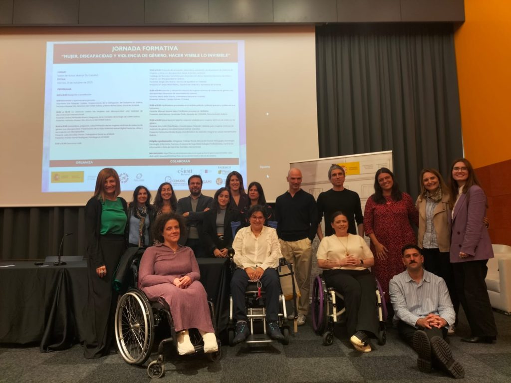 Fotografía de algunos de los participantes en la jornada formativa